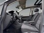Volkswagen Touran 1.5 150pk TSI Highline 7p Navigatie 'Discover Media' | Velgen 'Salvador', 17 inch lichtmetaal | Panoramaschuif-kanteldak