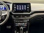 Volkswagen T-Cross 1.0 115pk TSI Life Edition Parkeersensoren voor en achter | Keyless entry & go | Achteruitrijcamera
