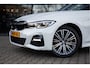 BMW 3-Serie 320e Business Edition Plus , Panoramadak, Leer, Carplay,