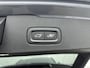 Volvo V60 2.0 T6 Plug-in hybrid AWD Plus Bright | Trekhaak | PDC V+A en Camera | Stoel verwarimg - Ventilatie - Massage | Keyless | 19 inch LM | Extra getint Glas |