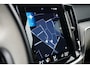 Volvo V60 2.0 T6 Plug-in hybrid AWD Plus Bright | Trekhaak | PDC V+A en Camera | Stoel verwarimg - Ventilatie - Massage | Keyless | 19 inch LM | Extra getint Glas |