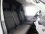 Volkswagen Transporter 2.0 TDI L2H1 32 110 pk | Navigatie via App | Trekhaak | Parkeersensoren achter | Cruise control |