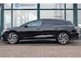 Volkswagen ID.7 Tourer Pro Limited Edition | Achterbank in ongelijke delen neerklapbaar incl. middenarmsteun en doorlaadmogelijkheid | Afstandscontrolesysteem (Front Assist), met voetgangers- en fietsersherkenning | Airconditioning automatisch, 2-zone (Climatronic)