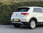 Volkswagen T-Roc 1.0 TSI R-Line Business+, NIEUW MODEL, CLIMATE CONTROL, STOELVERWARMING, DIGITAL COCKPIT, NAVI, DAB, USB-C, PARKEERSENSOREN RONDOM, LICHTMETAAL 17"