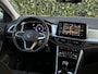 Volkswagen T-Roc 1.0 TSI R-Line Business+, NIEUW MODEL, CLIMATE CONTROL, STOELVERWARMING, DIGITAL COCKPIT, NAVI, DAB, USB-C, PARKEERSENSOREN RONDOM, LICHTMETAAL 17"