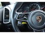 Porsche Cayenne 4.8 Turbo | ELEKTR. TREKHAAK | LUCHTVERING | ELEKTR. VOORSTOELEN INCL MEMORY | STOEL VERWARMING + VERKOELING | CAMERA | PARK SENS V+A | PRACHTIGE STAAT!