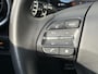 Hyundai Kona 1.0 T-GDI Fashion / Apple Carplay & Android Auto / Achteruitrijcamera / 18" Lichtmetalen Velgen / Stoel & Stuurverwarming / Keyless Entry & Start / Dode Hoek Detectie / LED / Draadloze Telefoonlader /