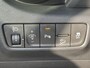 Hyundai Kona 1.0 T-GDI Fashion / Apple Carplay & Android Auto / Achteruitrijcamera / 18" Lichtmetalen Velgen / Stoel & Stuurverwarming / Keyless Entry & Start / Dode Hoek Detectie / LED / Draadloze Telefoonlader /