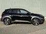 Hyundai Kona 1.0 T-GDI Fashion / Apple CarPlay/Android Auto / Achteruitrijcamera / 18" Lichtmetalen velgen / Stoel/Stuurverwarming / Keyless Entry&Start / Dodehoekdetectie / Full LED verlichting / Draadloze telefoonlader /
