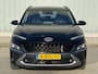 Hyundai Kona 1.0 T-GDI Fashion / Apple Carplay & Android Auto / Achteruitrijcamera / 18" Lichtmetalen Velgen / Stoel & Stuurverwarming / Keyless Entry & Start / Dode Hoek Detectie / LED / Draadloze Telefoonlader /
