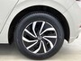 Volkswagen Polo 1.0 TSI Life | 15 inch velgen | Achteruitrijcamera | Parkeersensoren | Apple carplay / Android auto |