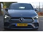 Mercedes-Benz B-klasse 250 Premium AMG Line 225 pk | NL-Auto | 1ste eigenaar | Keyless | Camera | Sfeerverlichting | Carplay | Carbon | NAP | historie