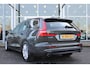 Volvo V60 B3 Automaat Momentum Business | Schuif/kanteldak | Camera | Keyless | PDC V+A | Verw. stoelen & stuurwiel |