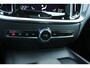 Volvo V60 B3 Automaat Momentum Business | Schuif/kanteldak | Camera | Keyless | PDC V+A | Verw. stoelen & stuurwiel |