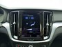 Volvo V60 B3 177pk Momentum Advantage / Pilot Assist / Trekhaak / Apple carplay / Camera / BLIS /