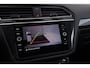 Volkswagen Tiguan Allspace 1.5 TSI Highline R-Line 7p. | CarPlay | Adap. Cruise | Sportstoelen | Stoelverwarming | 20" Velgen