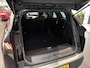 Peugeot 5008 1.2 Hybrid 145 Allure 7 zitplaatsen Automaat | Climate Control | Full Map Navigatie | Apple Carplay / Android Auto | 360 Camera | Parkeersensoren | Bekleding Half Leder