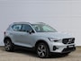 Volvo XC40 2.0 B4 Plus Dark Automaat / Harman Kardon audio / Trekhaak / Elektr. bed. stoelen / Verwarmd voorruit