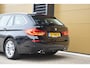 BMW 5-Serie Touring 520i High Executive * Comfortstoelen * Panoramadak * Soft-close * Keyless * Trekhaak *
