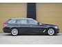 BMW 5-Serie Touring 520i High Executive * Comfortstoelen * Panoramadak * Soft-close * Keyless * Trekhaak *