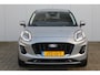 Ford Puma 1.0-125pk EcoBoost Mild-Hybrid Titanium. Fabrieksgarantie t/m 23-03-2029 ! Werkelijk in nieuwstaat maar wel ruim €. 6.000,- beneden de nieuwprijs ! Autm. airco, stoel-, stuur- en voorraamverw., adapt. cruise cntrl, side- en lane assist, navigatie, telefoonvoorb., camera 360gr. etc