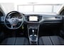 Volkswagen T-Roc 1.5 TSI Sport /Dealer onderhouden/ Pano/ Navi/ ACC/
