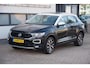 Volkswagen T-Roc 1.5 TSI Sport /Dealer onderhouden/ Pano/ Navi/ ACC/
