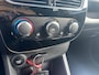 Renault Clio Estate 0.9 TCe Limited | Navigatie | Parkeersensoren | Cruise Control | Getint glas | 12 maanden garantie! |