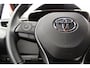 Toyota Corolla 1.8 HYBRID DYNAMIC LED STOELVERW. LM-VELGEN KEYLESS AD-CRUISE APPLE/ANDROID PRIVACY GLASS CAMERA