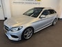 Mercedes-Benz C-klasse Estate 180 AMG Line | Panoramadak | Lederen bekleding | Trekhaak | Cruise control | Climate control | Nederlands geleverd | Stoelverwarming | Elek. inklapbare spiegels