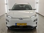 Hyundai Kona Electric 64 kWh 204pk EV Premium | SOH 98,5% | Leder | CarPlay | Camera | PDC V+A | Stuur- en Stoelverwarming | 3 fase | 17"