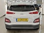 Hyundai Kona Electric 64 kWh 204pk EV Premium | SOH 98,5% | Leder | CarPlay | Camera | PDC V+A | Stuur- en Stoelverwarming | 3 fase | 17"