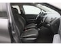 Renault Captur 0.9 TCe Intens 2017 | Airco | Cruise Control | Carplay | Achteruitrij Camera | Parkeersensoren | DAB Radio | Navigatie | Stuurwiel Bediening | 2 Sleutels | Nationale Autopas