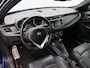 Alfa Romeo Giulietta 1.4 Turbo MultiAir Business Super | Panoramadak | Cruise Control | Climate Control | Bluetooth | Navigatie | 17 Inch | 95.917 Km!!