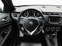 Alfa Romeo Giulietta 1.4 Turbo MultiAir Business Super | Panoramadak | Cruise Control | Climate Control | Bluetooth | Navigatie | 17 Inch | 95.917 Km!!