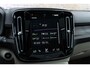 Volvo XC40 Plug-in Hybrid T4 Ultimate Bright | Facelift | Panoramadak | Lederen bekleding | Adaptive Cruise Control | 360 Camera | Stoel-/Stuurverwarming | Dodehoekdetectie | Getint Glas | Voorruitverwarming | 21" LM