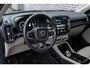 Volvo XC40 Plug-in Hybrid T4 Ultimate Bright | Facelift | Panoramadak | Lederen bekleding | Adaptive Cruise Control | 360 Camera | Stoel-/Stuurverwarming | Dodehoekdetectie | Getint Glas | Voorruitverwarming | 21" LM