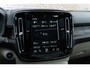 Volvo XC40 Plug-in Hybrid T4 Ultimate Bright | Facelift | Panoramadak | Lederen bekleding | Adaptive Cruise Control | 360 Camera | Stoel-/Stuurverwarming | Dodehoekdetectie | Getint Glas | Voorruitverwarming | 21" LM
