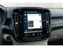 Volvo XC40 Plug-in Hybrid T4 Ultimate Bright | Facelift | Panoramadak | Lederen bekleding | Adaptive Cruise Control | 360 Camera | Stoel-/Stuurverwarming | Dodehoekdetectie | Getint Glas | Voorruitverwarming | 21" LM
