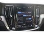 Volvo V60 T6 Plus Bright Twin Engine 350pk AWD | Keyless | Memory | Trekhaak | Dodehoek | Navi | Stoelverwarming