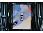 Volvo V90 T8 Recharge AWD Ultra Dark - Luchtvering - Panorama/schuifdak - IntelliSafe Assist & Surround - 360º Camera - Bowers & Wilkins audio - Adaptieve LED koplampen - Verwarmde voorstoelen, stuur & achterbank - Parkeersensoren voor & achter - Elektr. bedienb. voorstoelen met geheugen - Geventileerde voorstoelen - Head up display - Elektr. inklapbare trekhaak - 20' LMV