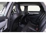 Volvo V90 T8 Recharge AWD Ultra Dark - Luchtvering - Panorama/schuifdak - IntelliSafe Assist & Surround - 360º Camera - Bowers & Wilkins audio - Adaptieve LED koplampen - Verwarmde voorstoelen, stuur & achterbank - Parkeersensoren voor & achter - Elektr. bedienb. voorstoelen met geheugen - Geventileerde voorstoelen - Head up display - Elektr. inklapbare trekhaak - 20' LMV