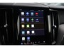 Volvo XC60 T6 Recharge AWD Black Edition | Stoelverwarming | Trekhaak | 360° Camera | BLIS | Panormadak | Pilot Assist | Keyless