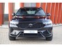 Volvo XC60 T6 Recharge AWD Black Edition | Stoelverwarming | Trekhaak | 360° Camera | BLIS | Panormadak | Pilot Assist | Keyless