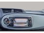 Toyota Yaris 1.5 FULL HYBRID ASPIRATION NAVI CRUISE-CONTROL AUTO-AIRCO CAMERA ALL-SEASON LM-VELGEN NAVIGATIE, CRUISE CONTROL, ALL SEASON BANDEN