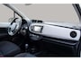 Toyota Yaris 1.5 FULL HYBRID ASPIRATION NAVI CRUISE-CONTROL AUTO-AIRCO CAMERA ALL-SEASON LM-VELGEN NAVIGATIE, CRUISE CONTROL, ALL SEASON BANDEN