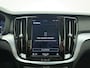 Volvo V60 B3 177pk Core / 19'' / BLIS / Trekhaak / Keyles entry / Elektrische achterklep / Google-systeem /