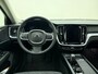 Volvo V60 B3 177pk Core / 19'' / BLIS / Trekhaak / Keyles entry / Elektrische achterklep / Google-systeem /