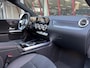 Mercedes-Benz B-klasse 180 AMG Line | Pano | ACC | Sfeerverlichting | Stoelverwarming |