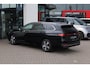 Volkswagen Passat Variant 1.5 eHybrid DSG Business Hybride trekhaak head up! winterpakket stoel en stuurwiel verwarming ergo stoelen met leder alcantara privacy glas navigatie geactiveerd camera dodehoeksensor 17" LMV met 4 seizoenenbanden